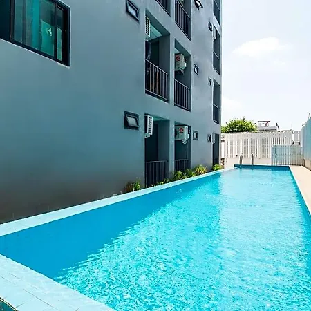 Super Oyo 427 Chill Apartment