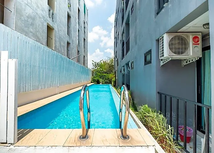 Super Oyo 427 Chill Hotel